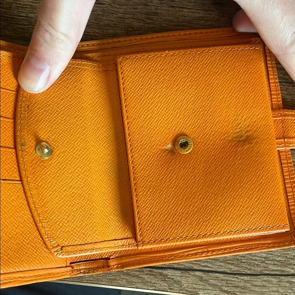 Louis Vuitton Orange Epi Bifold Wallet - Picture 8 of 15